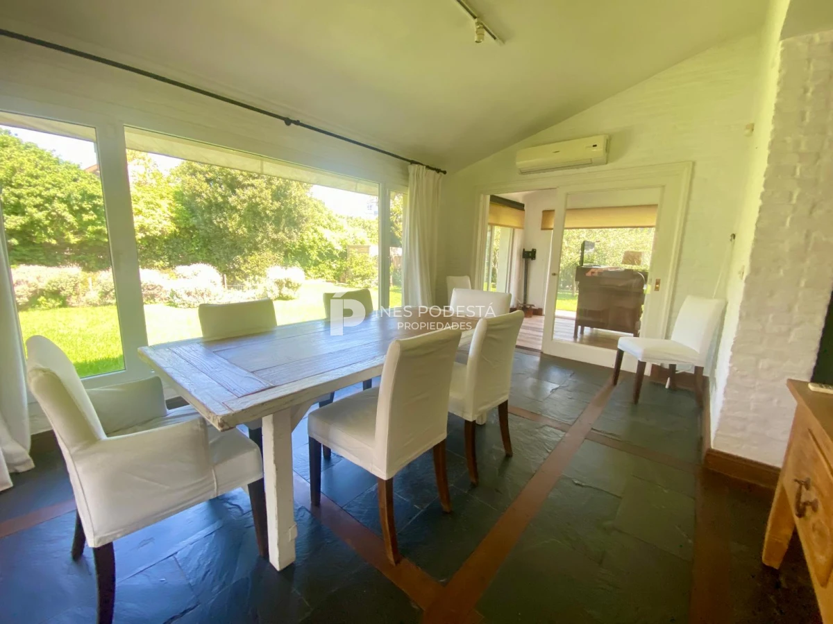 Casa ID.41257 - Alquiler 4 dormitorios y dependencia de servicio con piscina