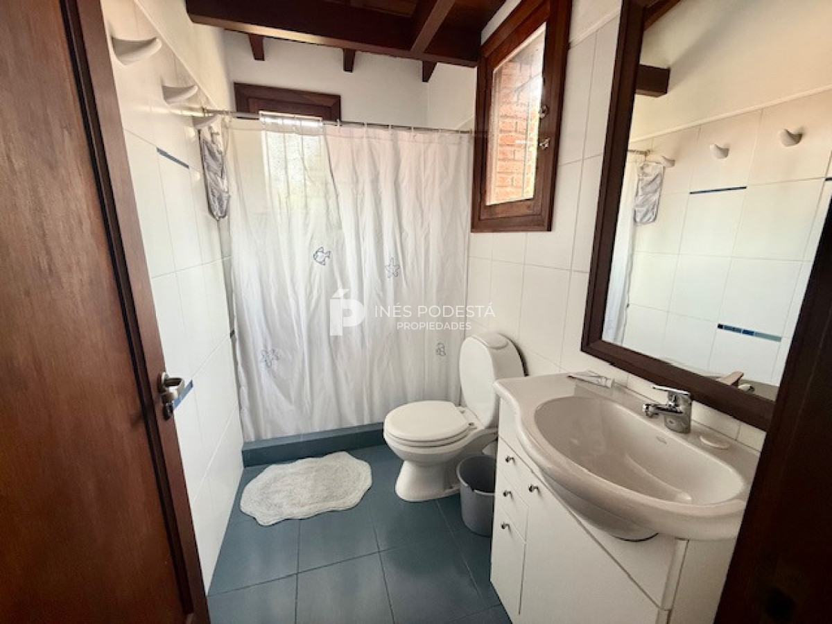 Casa ID.41747 - Venta 7 dormitorios, 8 baños  más dependencias de servicio
