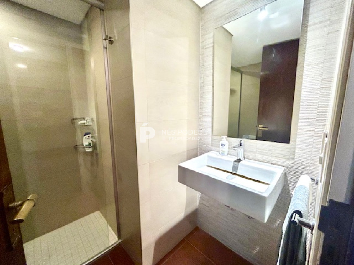 Casa ID.8429 - Venta de Excelente propiedad en el corazón de La Mansa con 4 suites
