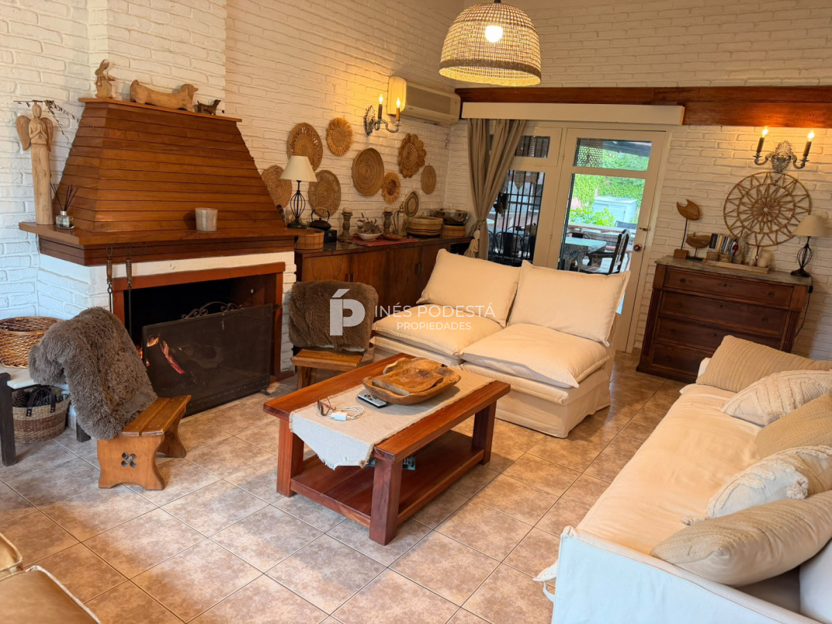 Casa ID.483 - Casa en Mansa de 3 dormitorios en alquiler de temporada