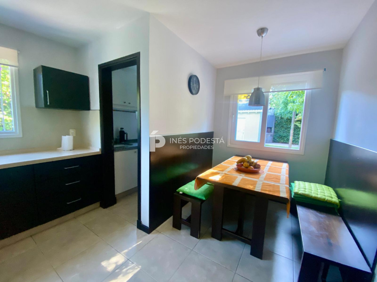 Casa ID.41900 - Casa en venta con 3 dormitorios y 2 baños