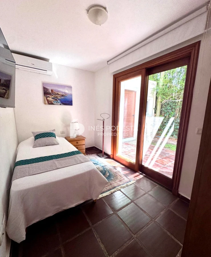 Casa ID.246 - Venta en  San Rafael 4 dormitorios  con piscina