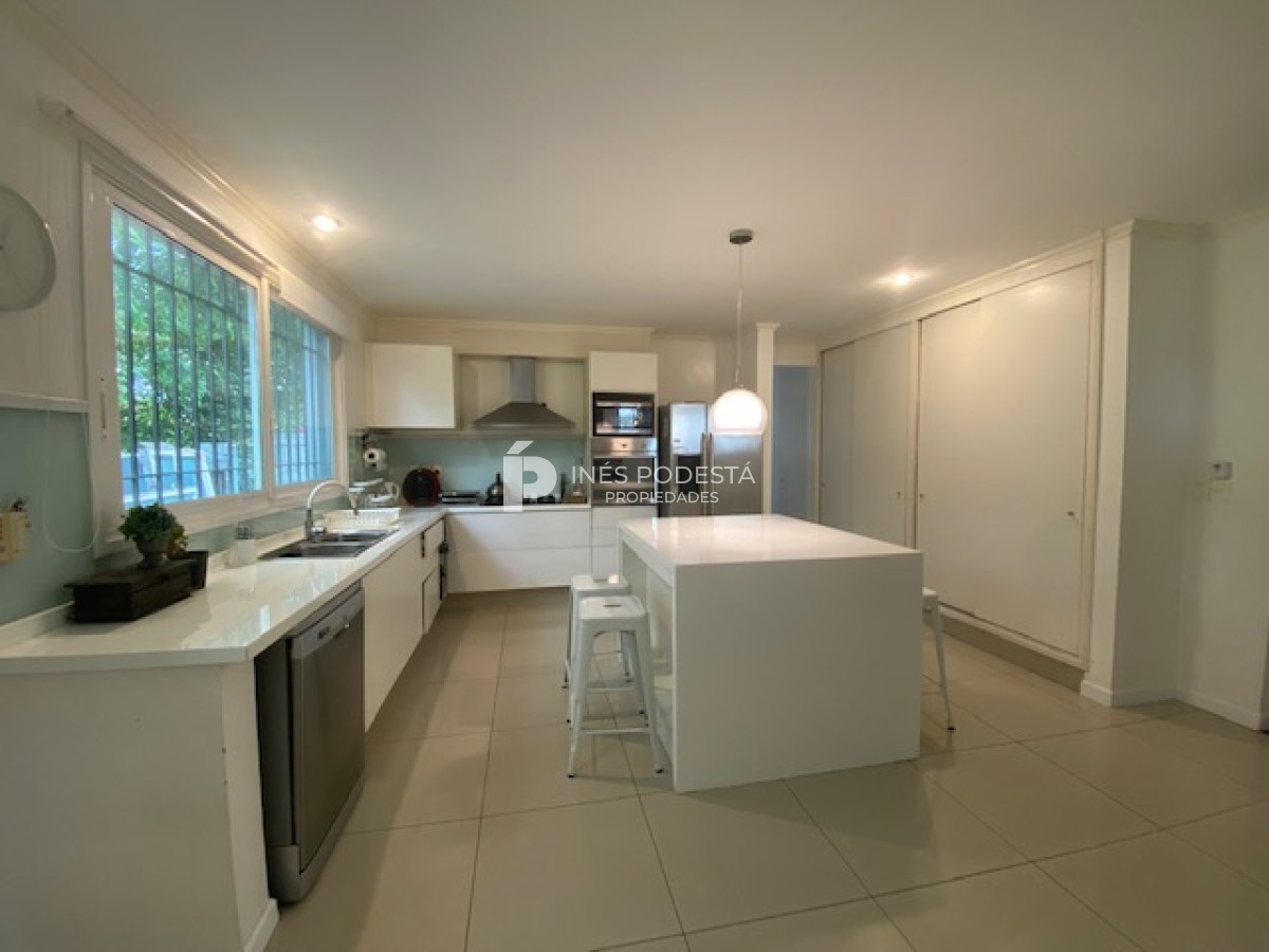 Casa ID.38326 - Alquiler CASA EN MARLY 4 DORMITORIOS