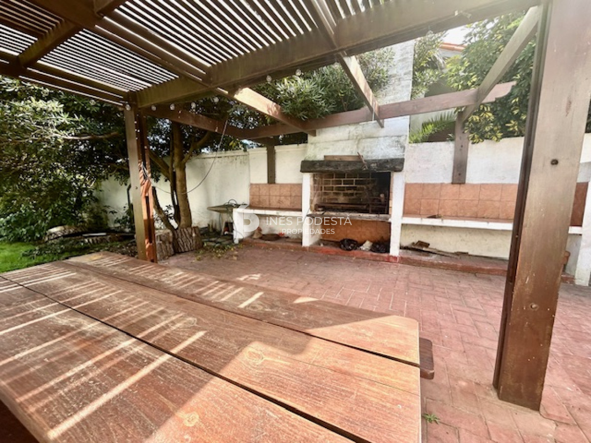Casa ID.8600 - Alquiler casa 5 dormitorios, 4 baños
