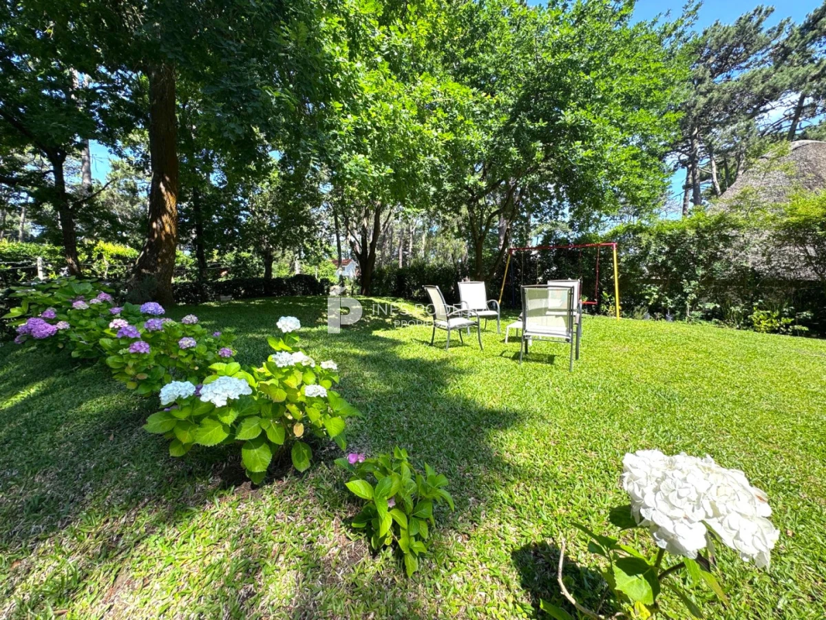 Casa ID.246 - Venta en  San Rafael 4 dormitorios  con piscina
