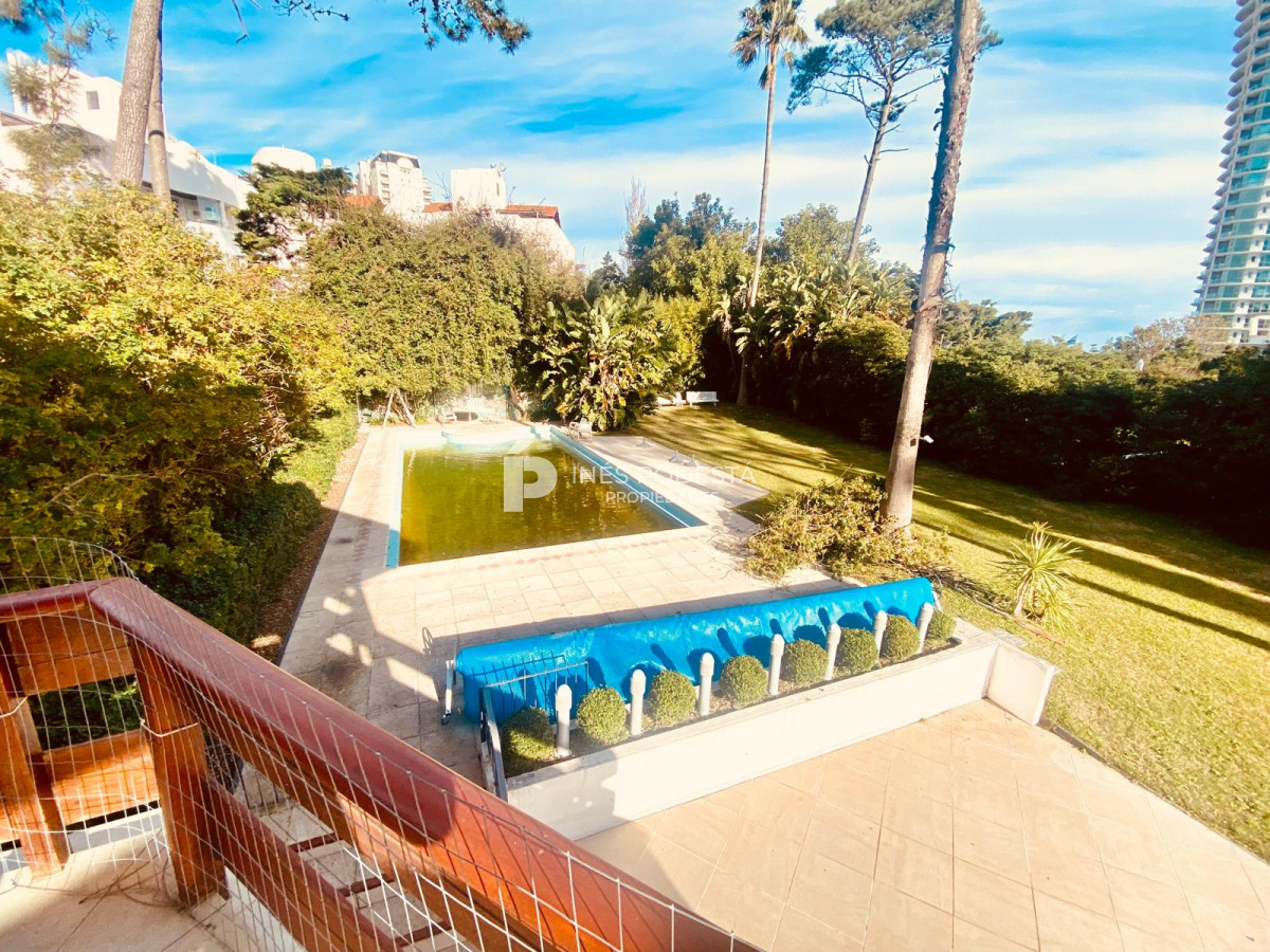 Casa ID.39062 - Alquiler y venta en mansa con 7 dormitorios