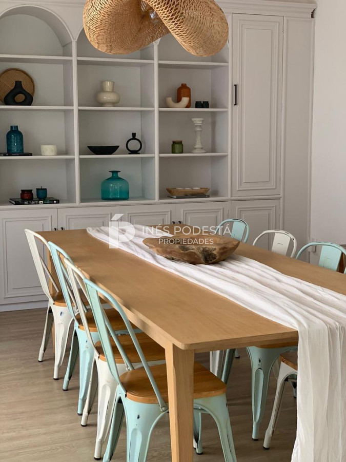 Casa ID.40186 - ALQUILER MANSA CON 4 DORMITORIOS Y 3 BAÑOS,  PILETA CLIMATIZADA