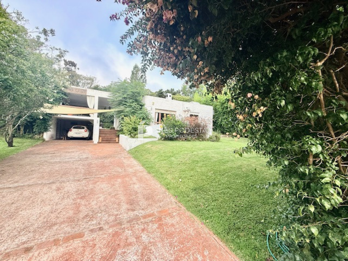 Casa ID.41924 - Se vende estupendo lote con casa