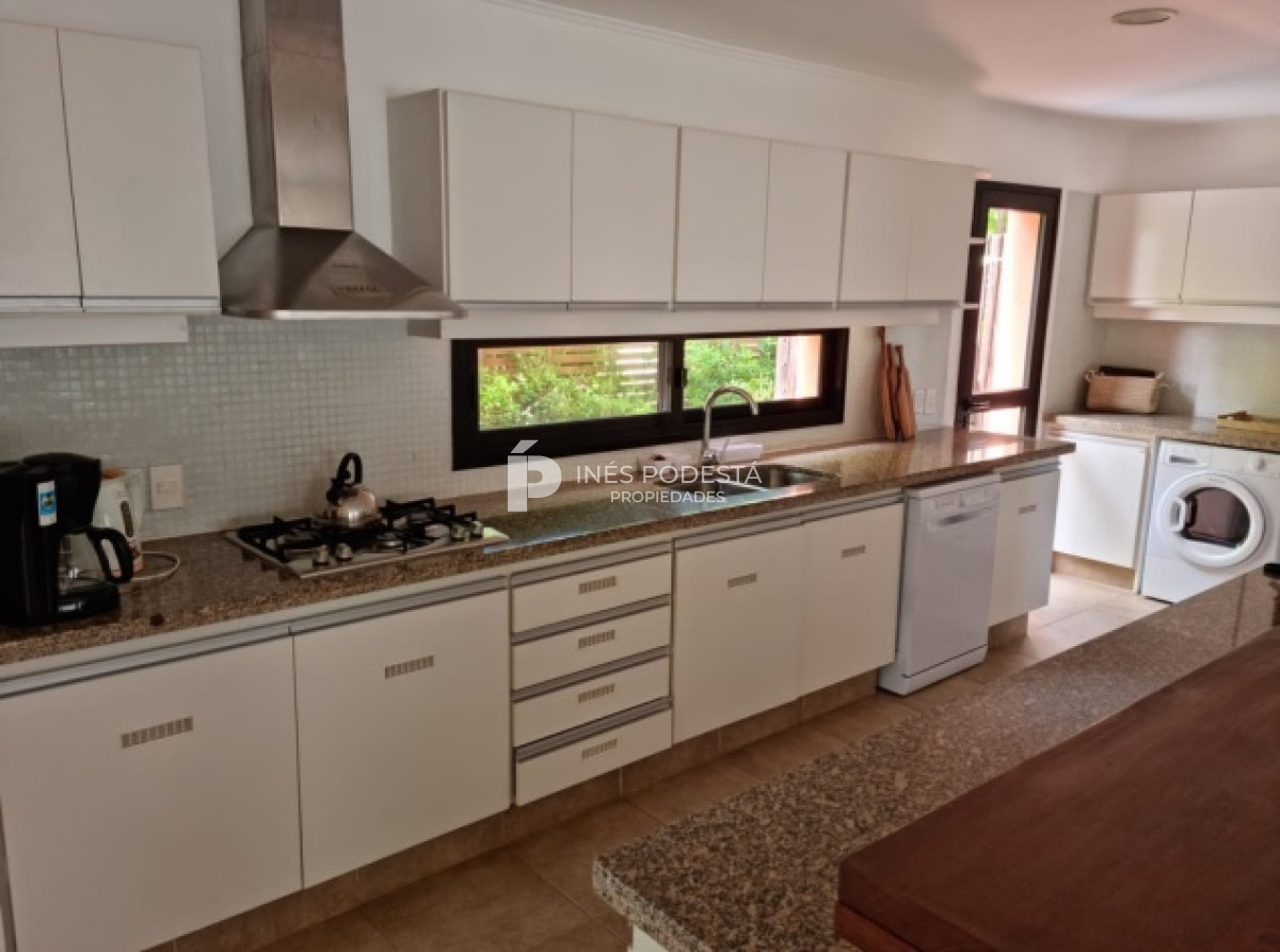 Casa ID.39969 - Casa en barrio privado 