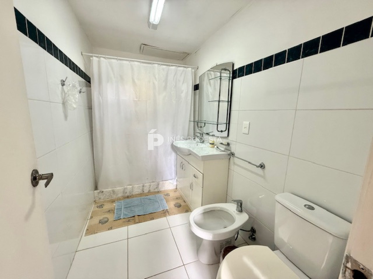 Casa ID.41747 - Venta 7 dormitorios, 8 baños  más dependencias de servicio