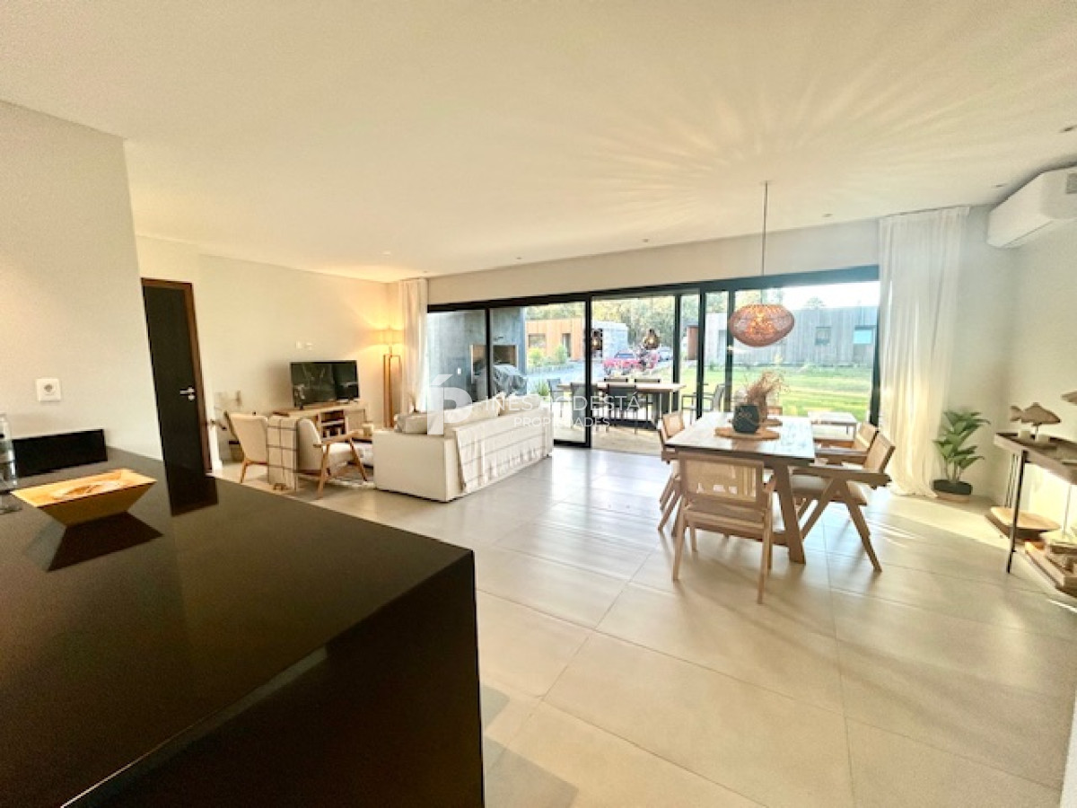 Casa ID.40814 - Alquiler en San Rafael barrio privado 3 dormitorios Punta del Este