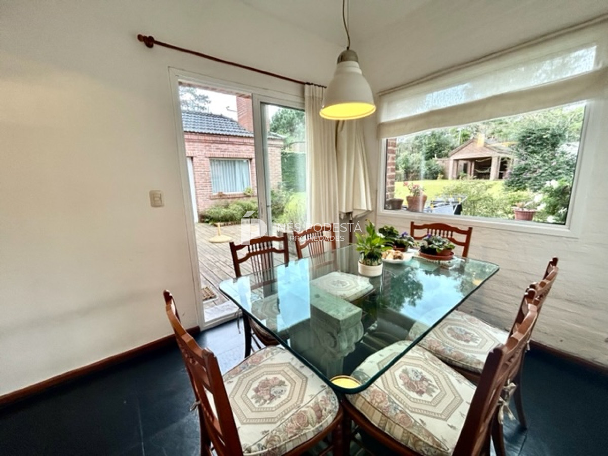 Casa ID.40003 - Muy buena casa en la mansa a 200 mts de la rambla con 3 suites