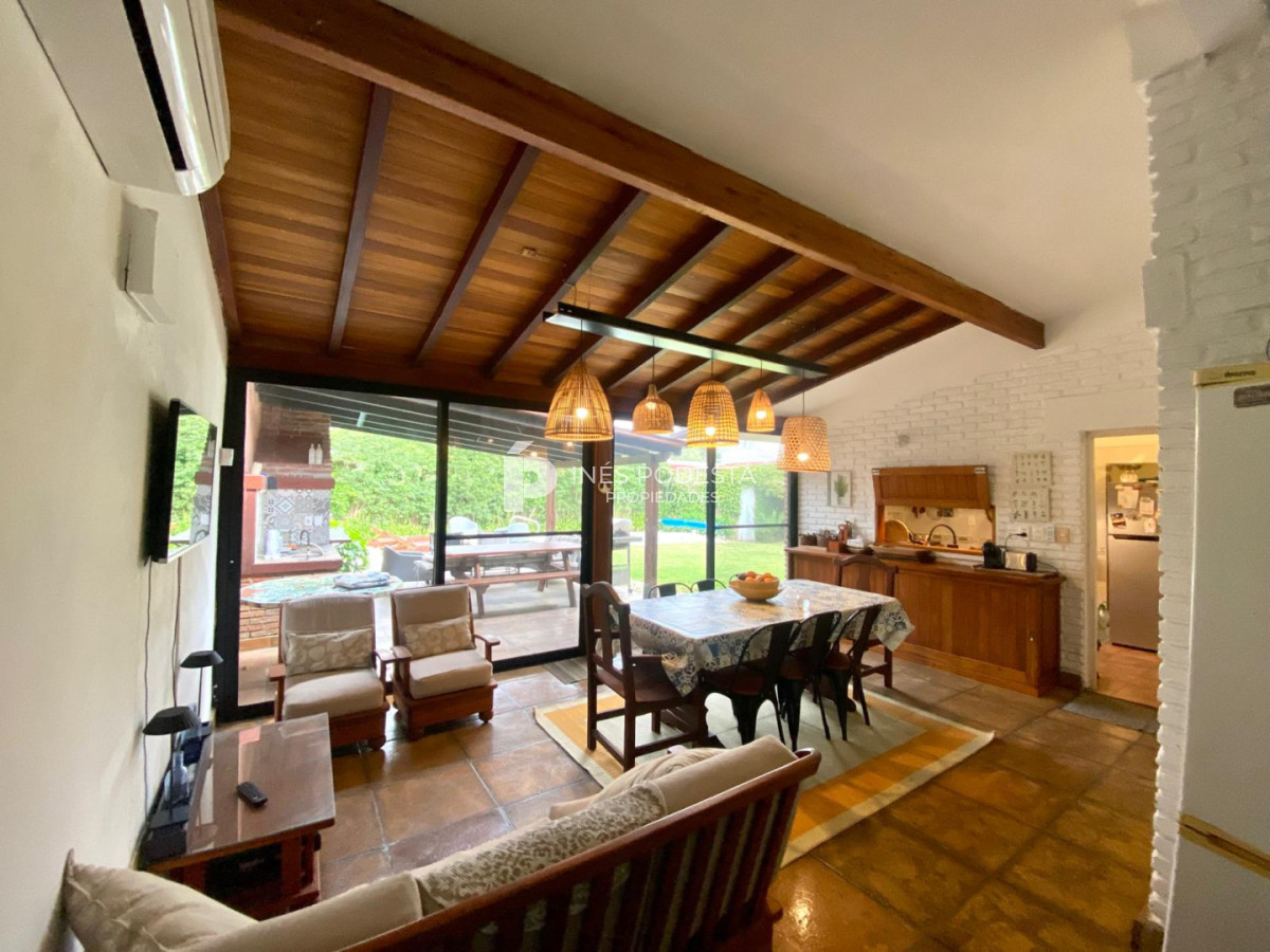 Casa ID.483 - Casa en Mansa de 3 dormitorios en alquiler de temporada