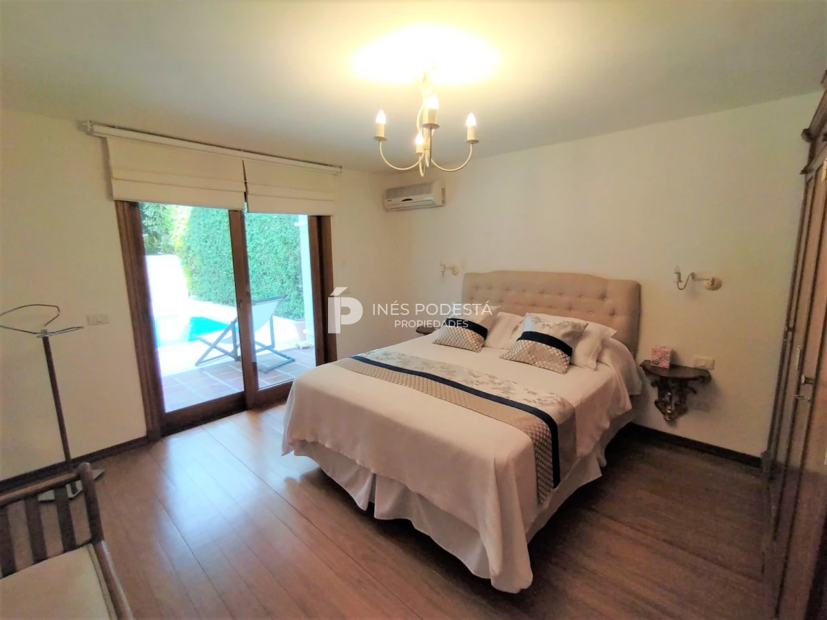 Casa ID.246 - Venta en  San Rafael 4 dormitorios  con piscina