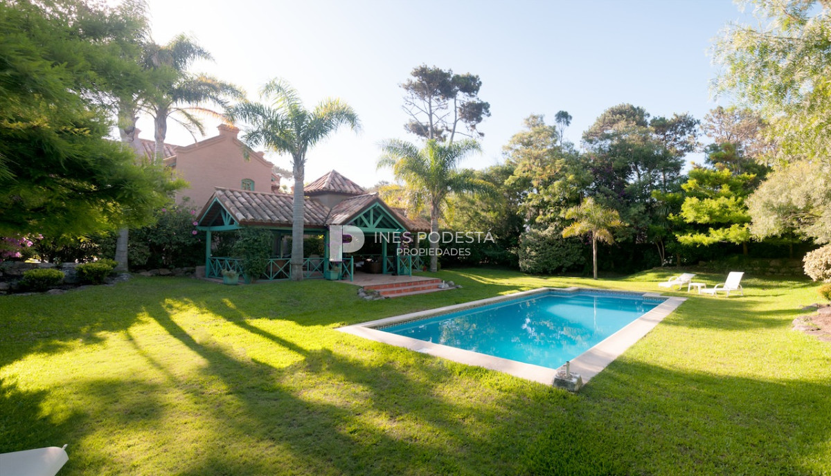 Casa ID.38389 - Alquiler 4 dormitorios