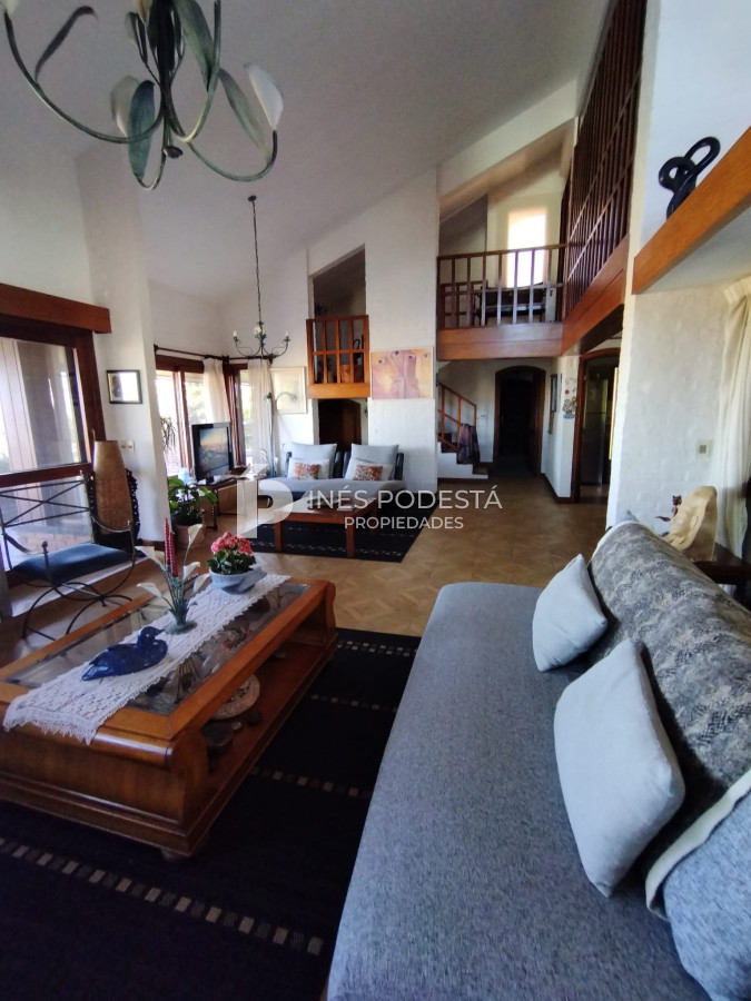 Casa ID.39070 - VENTA CASA EN PINARES 4 DORMITORIOS 