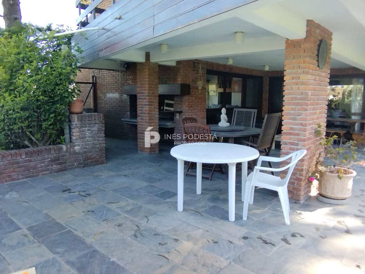 Casa ID.39070 - VENTA CASA EN PINARES 4 DORMITORIOS 