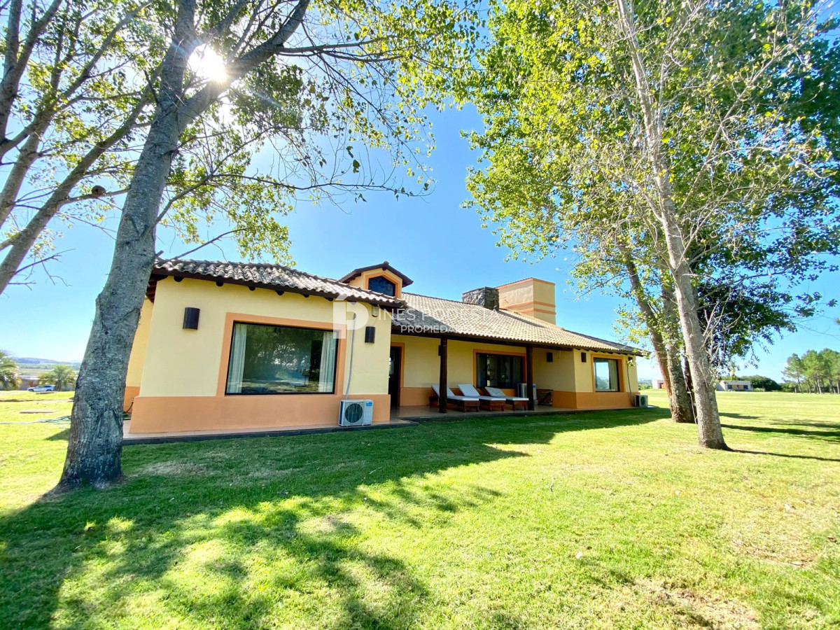 Casa ID.7337 - CASA EN VENTA EN BARRIO PRIVADO EL QUIJOTE 