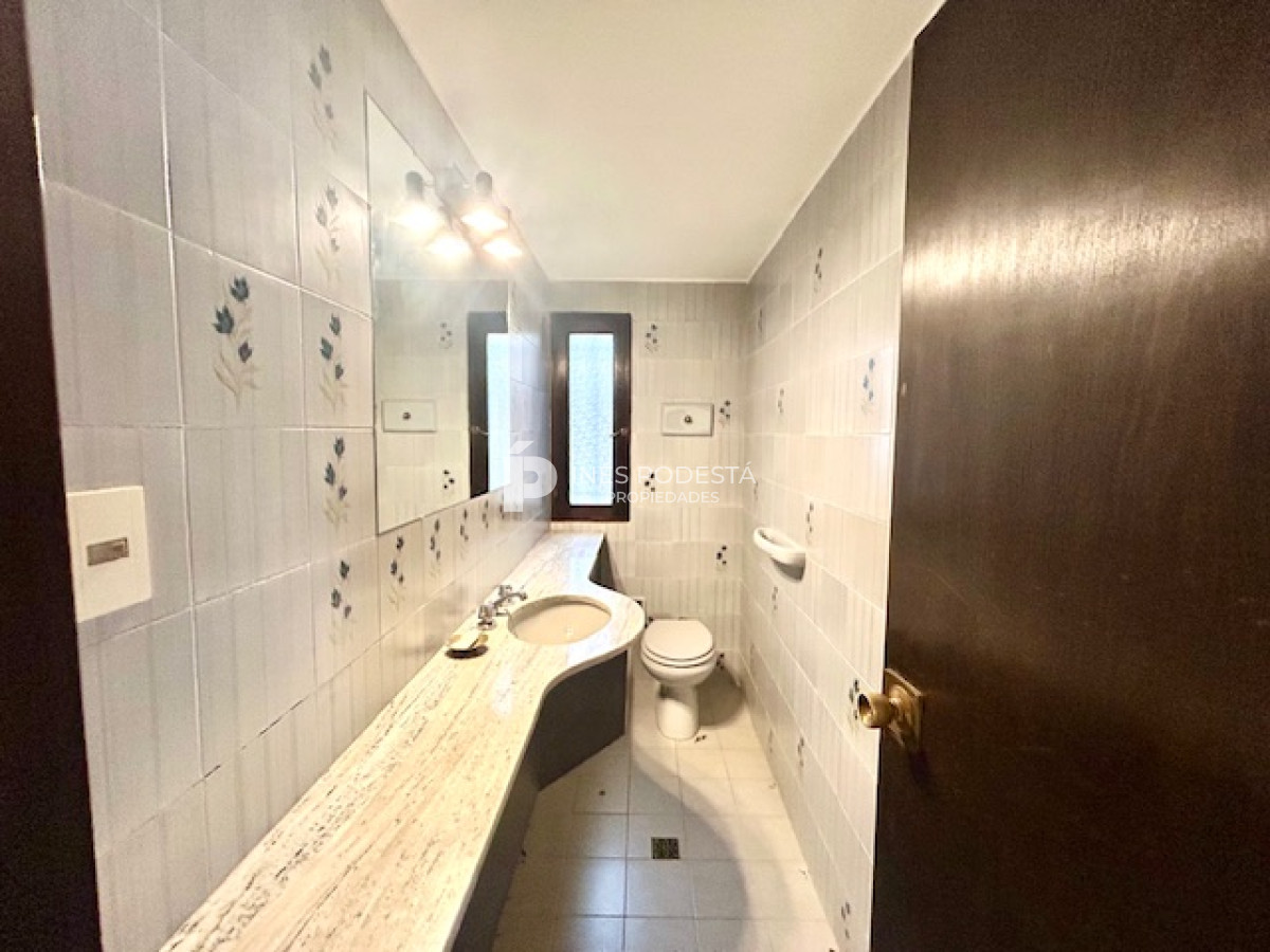 Casa ID.6104 - Venta casa 3 dormitorios y dependencia de servicio