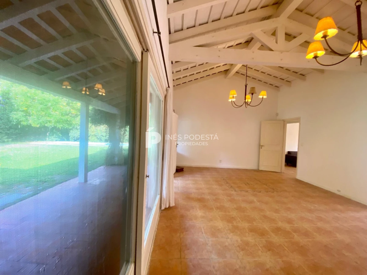 Casa ID.4647 - Venta casa con 4 dormitorios Punta del Este