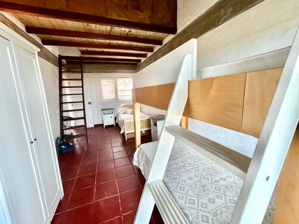 Casa ID.40332 - Alquiler en Montoya frente a la playa, 4 dormitorios, y piscina
