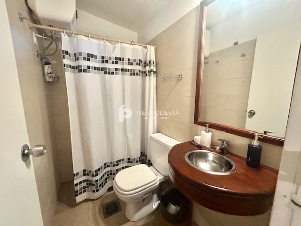 Casa ID.8600 - Alquiler casa 5 dormitorios, 4 baños