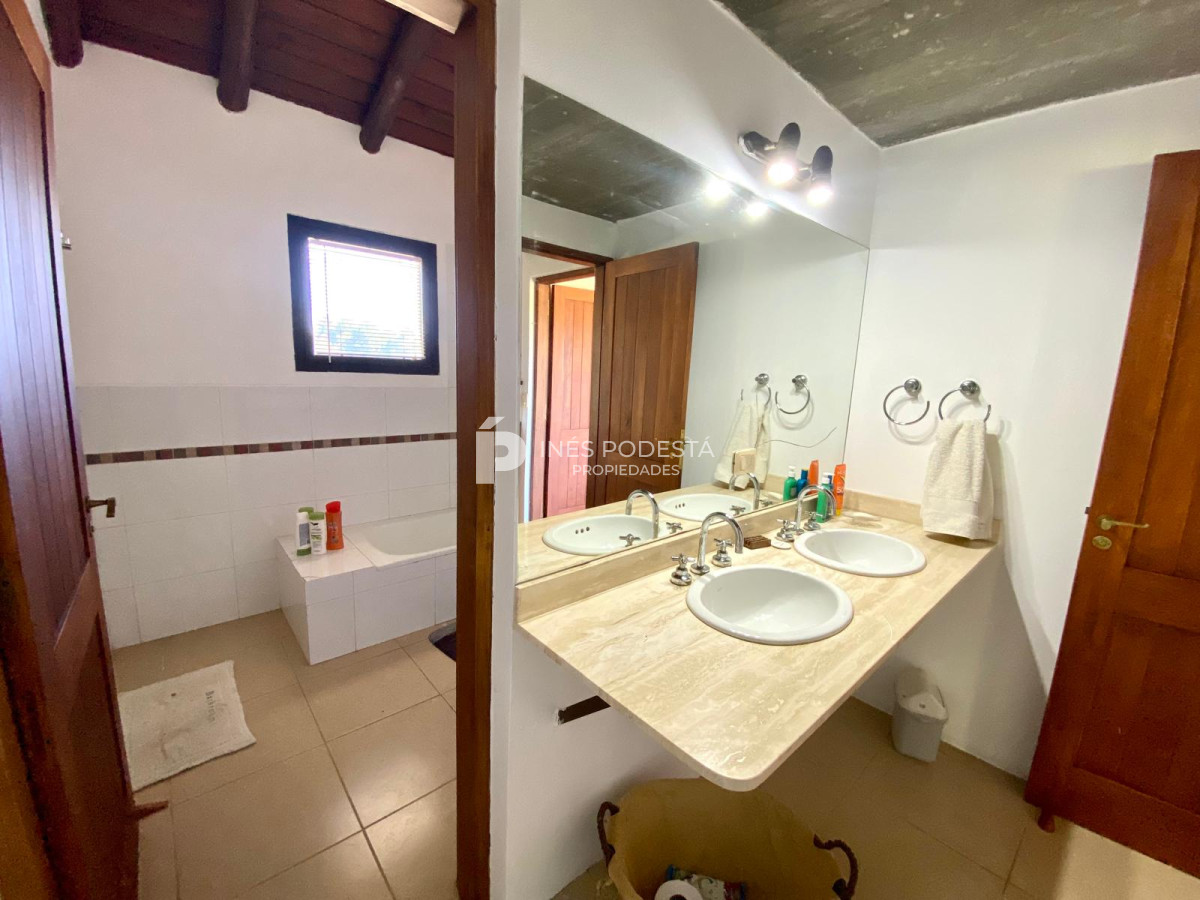 Casa ID.7337 - CASA EN VENTA EN BARRIO PRIVADO EL QUIJOTE 