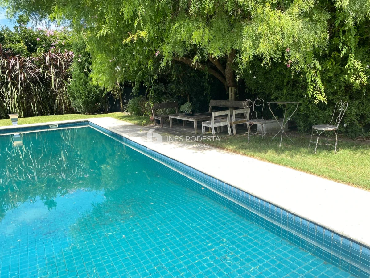 Casa ID.41257 - Alquiler 4 dormitorios y dependencia de servicio con piscina