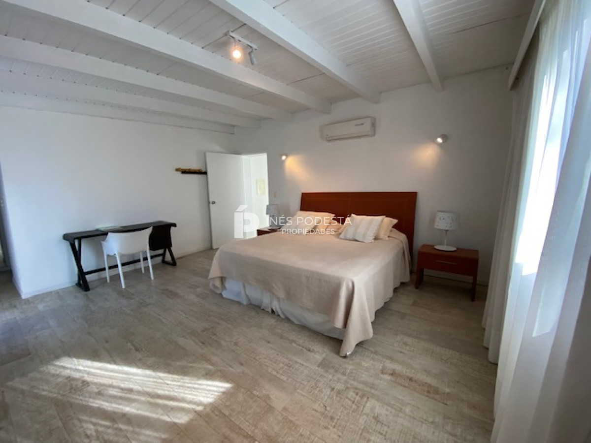 Casa ID.37277 - LAGUNA BLANCA  5 dorm más dependencia de servicio