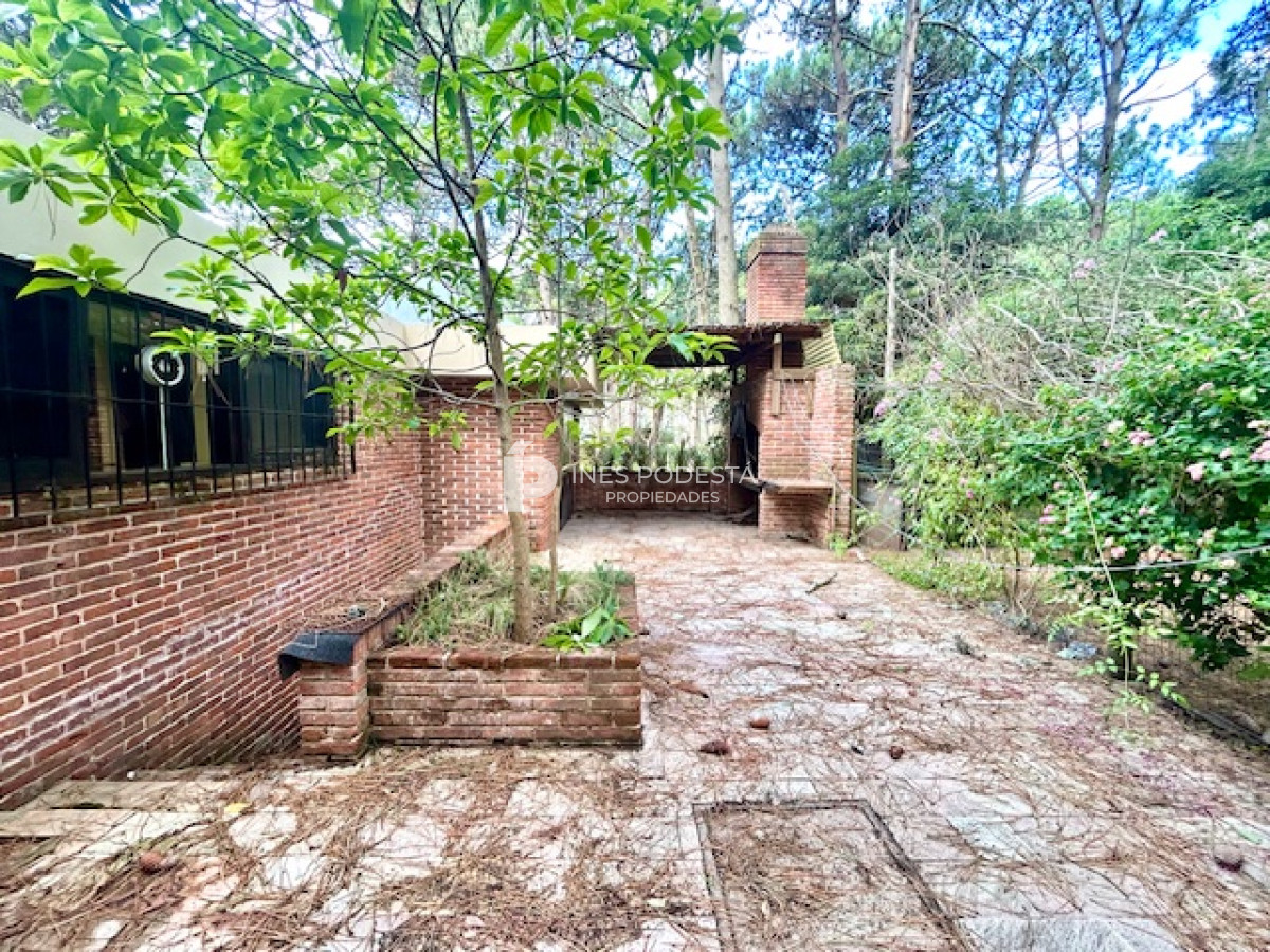 Casa ID.6104 - Venta casa 3 dormitorios y dependencia de servicio