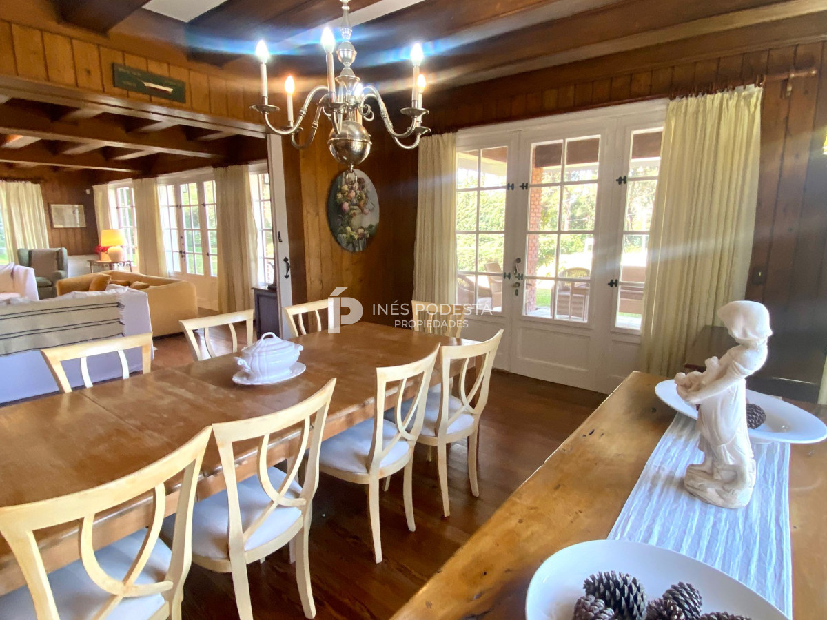 Casa ID.37941 - Casa en Venta Punta del Este 5 dormitorios Golf