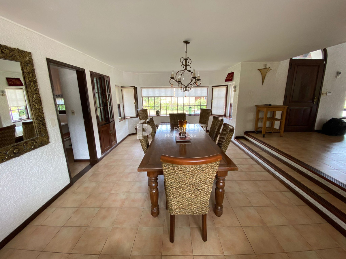 Casa ID.6797 - CASA VENTA Y ALQUILER DE TEMPORADA 4 DORMITORIOS Y DEPENDENCIA 