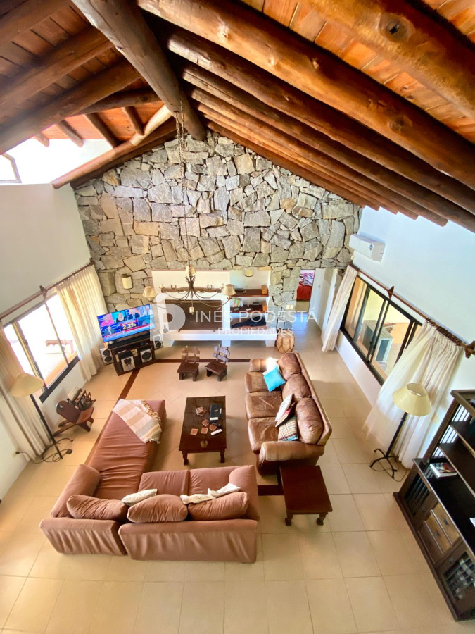 Casa ID.7337 - CASA EN VENTA EN BARRIO PRIVADO EL QUIJOTE 