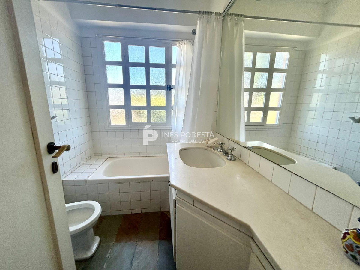 Casa ID.1056 - Venta y alquiler 3 suites