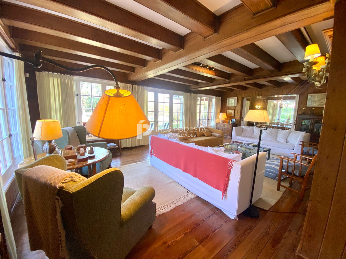 Casa ID.37941 - Casa en Venta Punta del Este 5 dormitorios Golf