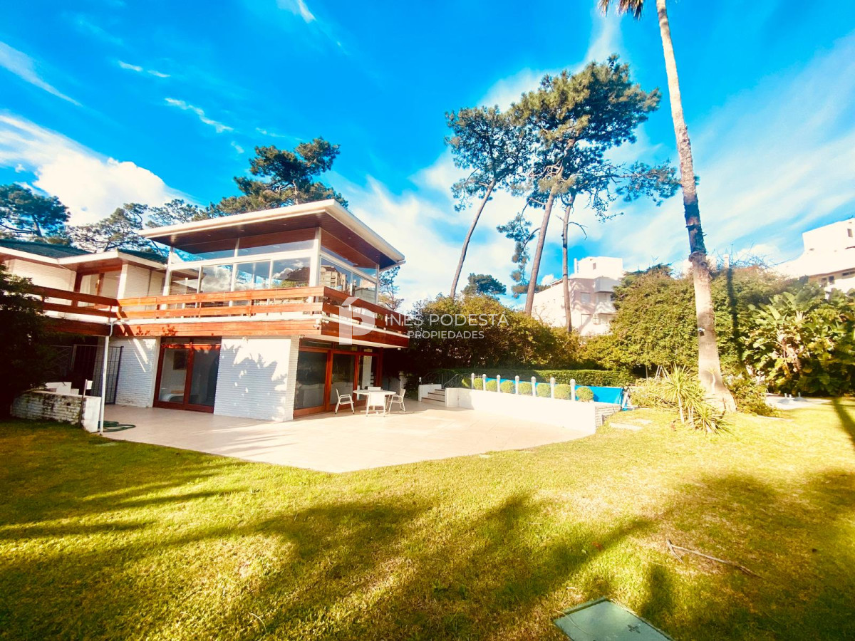 Casa ID.39062 - Alquiler y venta en mansa con 7 dormitorios