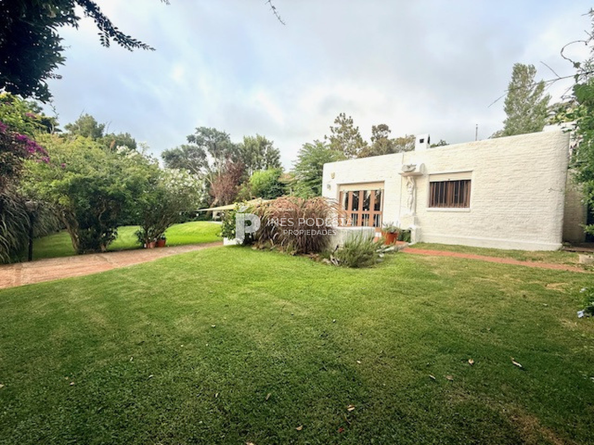 Casa ID.41924 - Se vende estupendo lote con casa