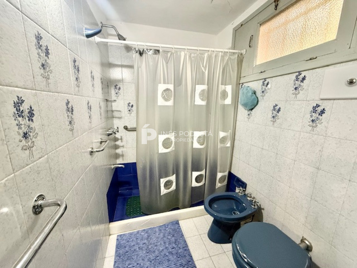 Casa ID.41747 - Venta 7 dormitorios, 8 baños  más dependencias de servicio