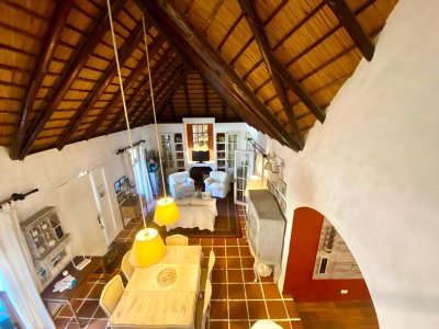 Venta casa quincho 4 dormitorios y piscina 