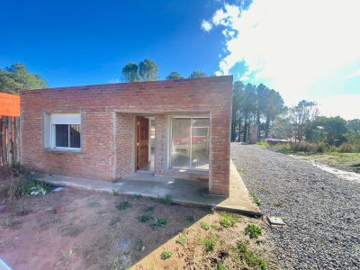 A estrenar 2 casitas con 2 dormitorios cada una