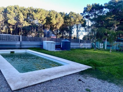 Casa en alquiler de 3 dormitorios con piscina