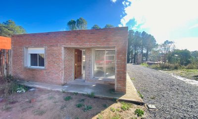 A estrenar 2 casitas con 2 dormitorios cada una