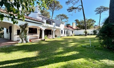 Venta y alquiler en San Rafael 4 dormitorios y dependencia de servicio