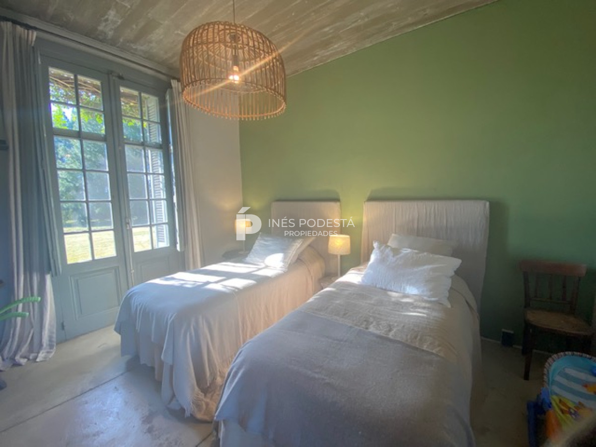 Chacra ID.38927 - VENTA de Magnífica chacra con 5 dormitorios más casa de caseros