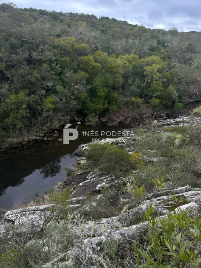 Campo Ref.41375 - Venta 44 hc con importante salto de agua  en Sierra de Carapé