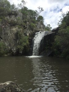 Venta 44 hc con importante salto de agua  en Sierra de Carapé