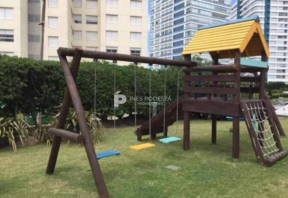 Apartamento ID.615 - Venta  en  Brava, Punta del Este, 2 Dormitorios, impecable