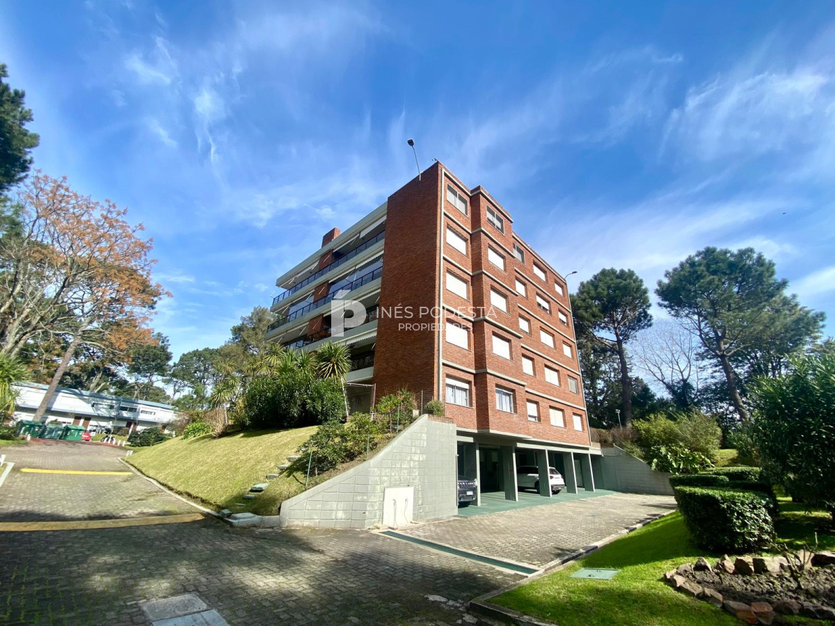 Apartamento ID.41634 - Venta departamento 4 dormitorios en mansa