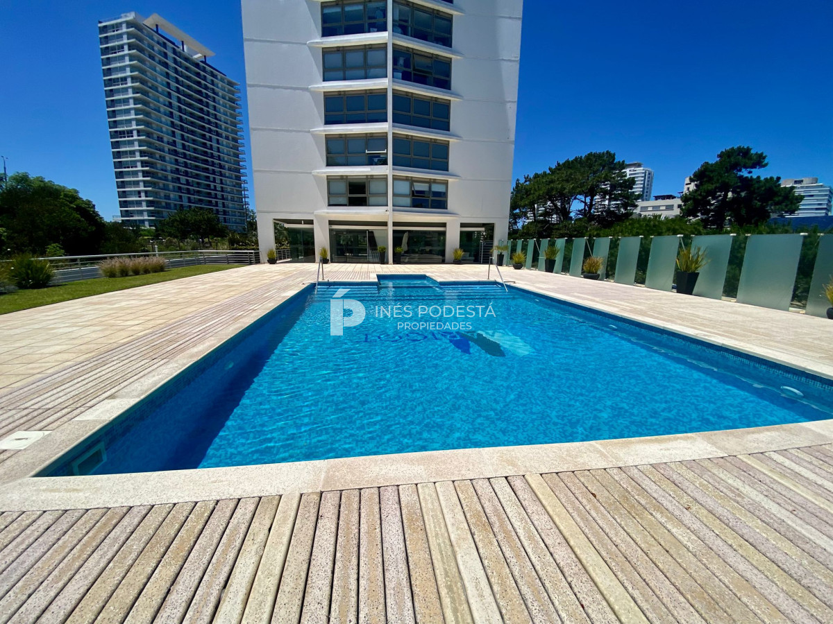 Apartamento ID.2012 - Apartamento en Alquiler, Brava, Punta del Este, 3 Dormitorios