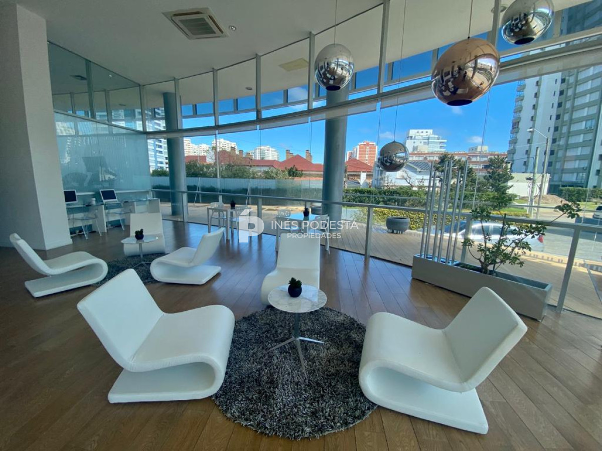 Apartamento ID.7472 - Apartamento en Venta 3 Dormitorios Punta del Este 